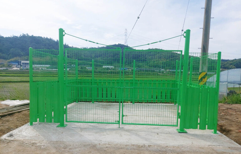 연두 차폐휀스 입니다.